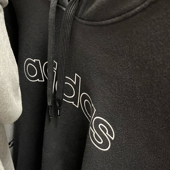 Clothes - Picture 3 of 14